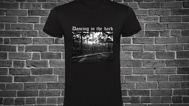 Camiseta Dancing in the dark