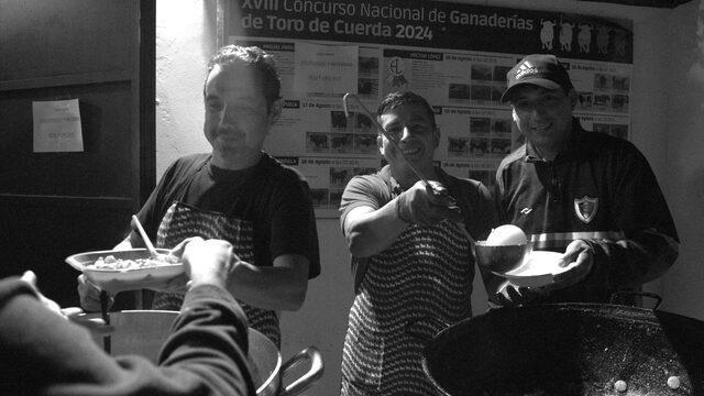 Pack Grande de Fotografías + Mención en Créditos + Acceso al documental.