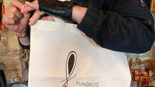  Donació solidària + Bossa de la Fundació Lluís Llach