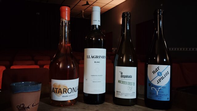 4 ampolles de vi + got + Soci premium cineclub