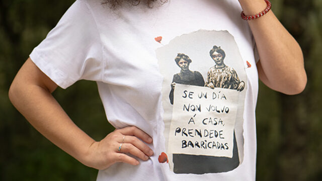 Camisola de Árbore Azul XL. "Se algún día non volvo á casa prendede barricadas"