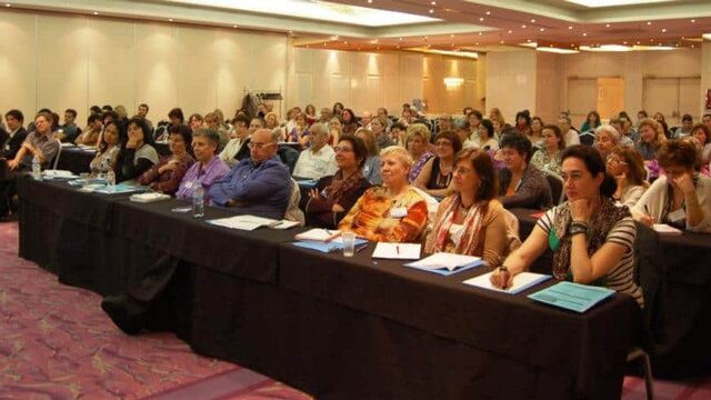 Creditos, visualización, carta astral, estreno, copia HD y Congreso