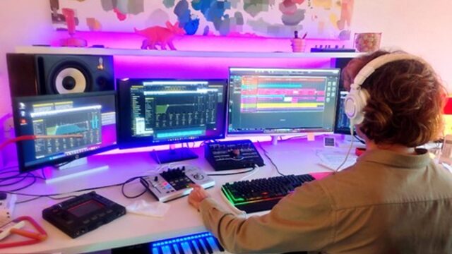 El llibre + Escolta online en primícia + CD