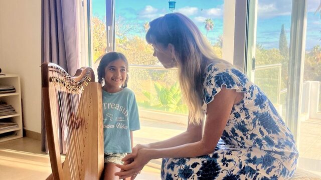Private Harp Lesson + Signed Album