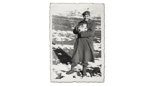 2 libros "El eterno pesar. Canciones" + 2 libros "Relatos en prosa" + 4 marcapáginas + envío