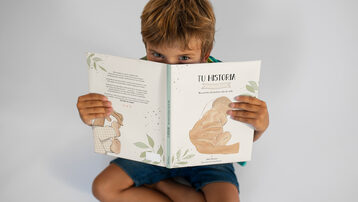 📖 "Tu historia" — El libro de recuerdos del primer año de vida