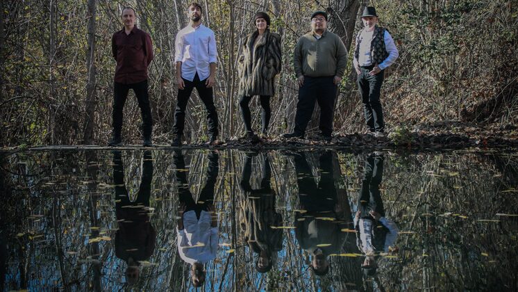 FES REALITAT EL PRIMER LLIBRE/DISC DE LÍNIA ALBA