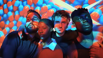 Futuro (demasiado brillante para perderlo de vista): una obra de teatro sobre jóvenes, salud mental y el vértigo de empezar a vivir