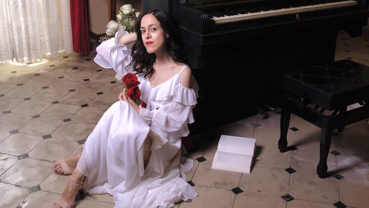 Música para unos versos, poesía en piano