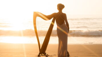 OLTREMARE - A NEW ALBUM FOR SOLO HARP