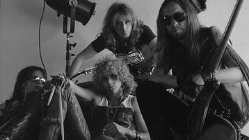 Apoya el ROCK de los 80. Primer vídeo-clip de Erotic Psycho (sleaze/glam rock)