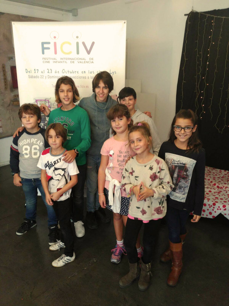 Visita de Zipi y Zape ( Teo y Toni) a la II Edición de FICIV