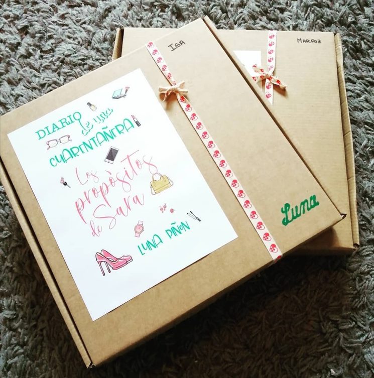 Detalle de paquete regalo