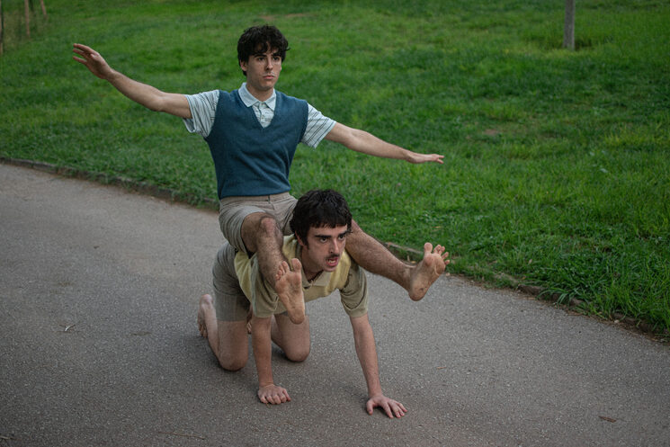 Promotional photo: Exercicis de crueltat per a infants