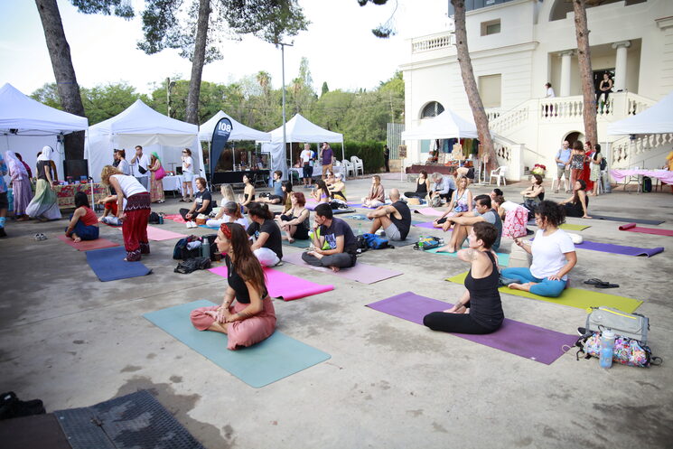 Free Yoga Class at Kirtan Bhakti Festival 2023
