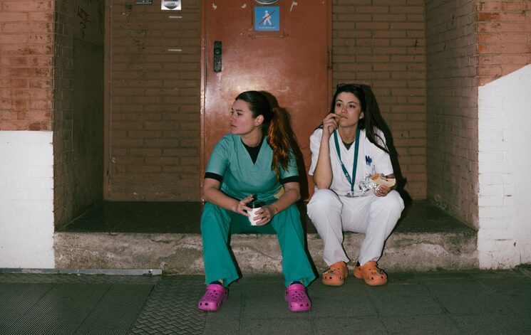 Quan el sistema falla, fem teatre.