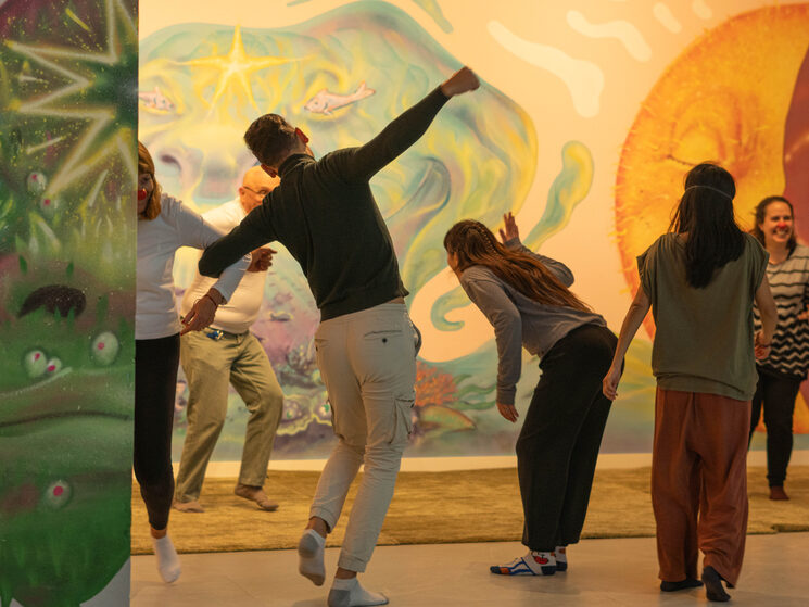 Sesion de Clown, facilitado por Maria Eugenia de Cia Teatral las Mundas, sigue su trayectoria en @lasmundas