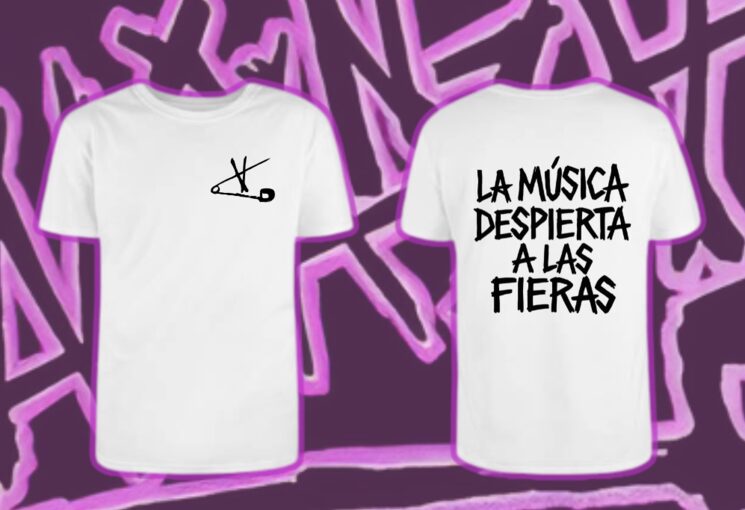 camiseta blanca letras en negro delante y detrás. Distri: Sons Of The Street