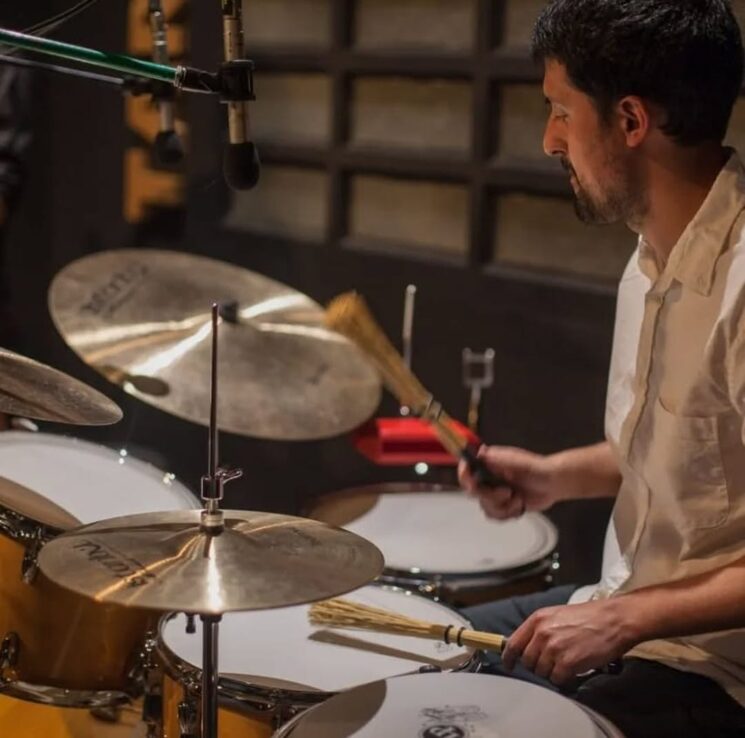 Daniel Farran Álvarez, el percusionista de la canción