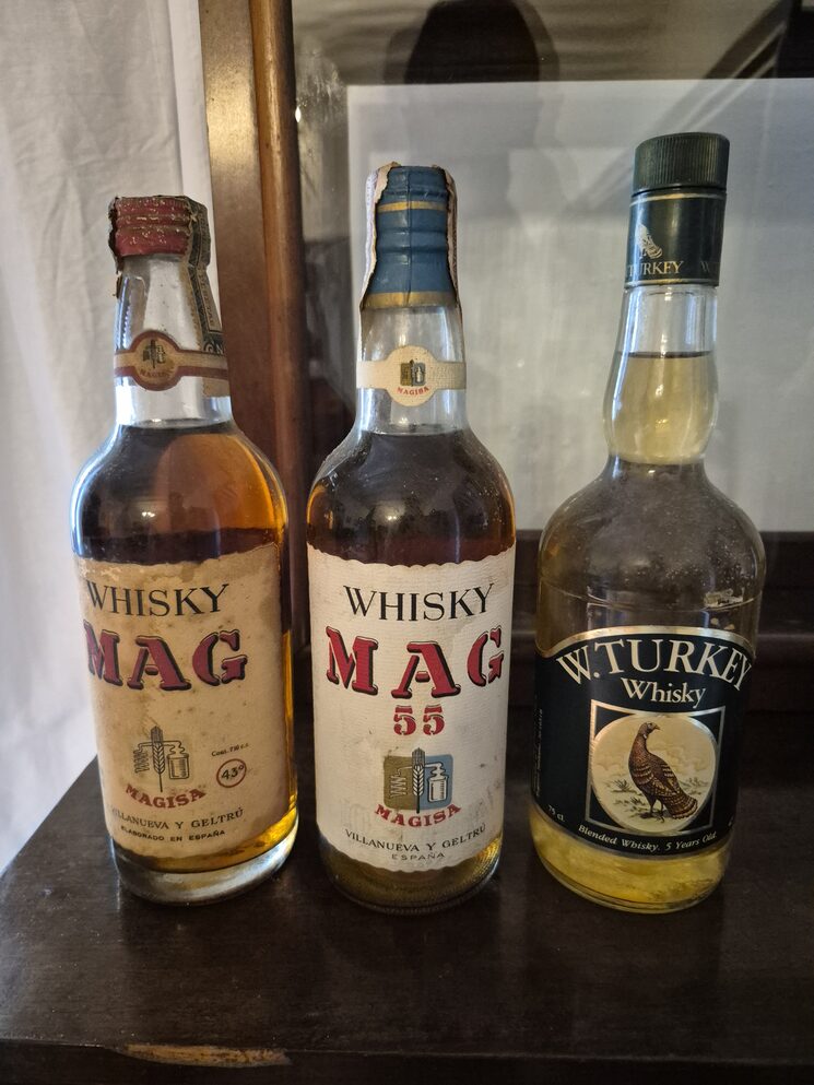 Ampolles destil·leries Magisa