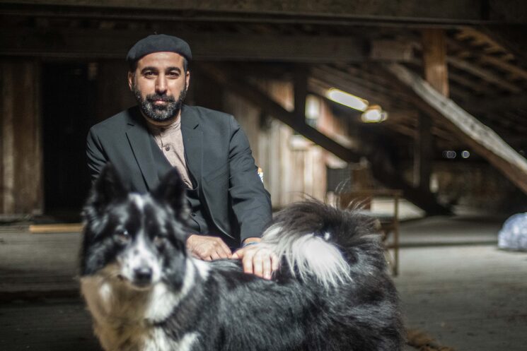 Aquí estoy en una foto con el jefe.