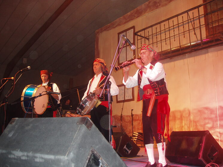 Gaiteros de Fuentearmegil en Aires 2005