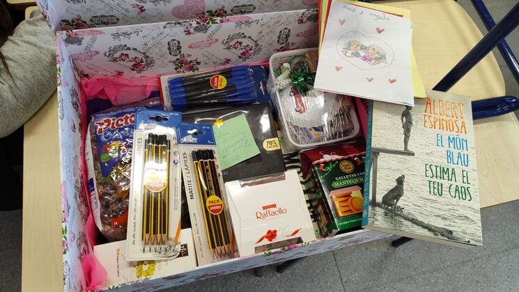 Una de las múltiples donaciones que recibió el colegio