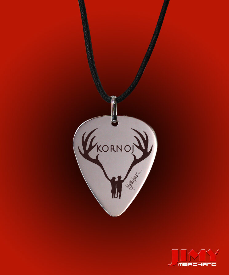 Colgante Pua de acero quirurgico con el logo de Kornoj