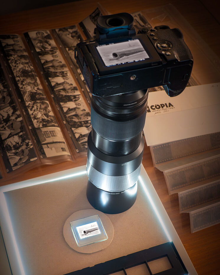 Montatge casolà per escanejar diapos i negatius, indistintament.