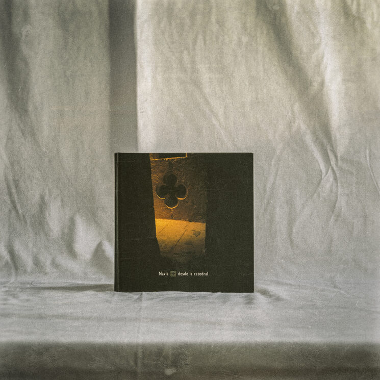 El segundo fotolibro, editado en 2003, de Navia