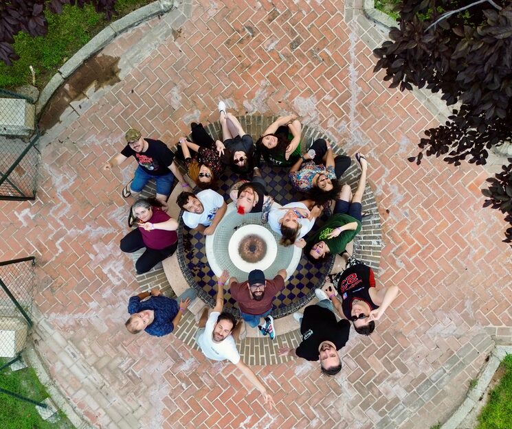 No están todos los integrantes, pero sí parte del equipo de LOOP. ¡GRACIAS!