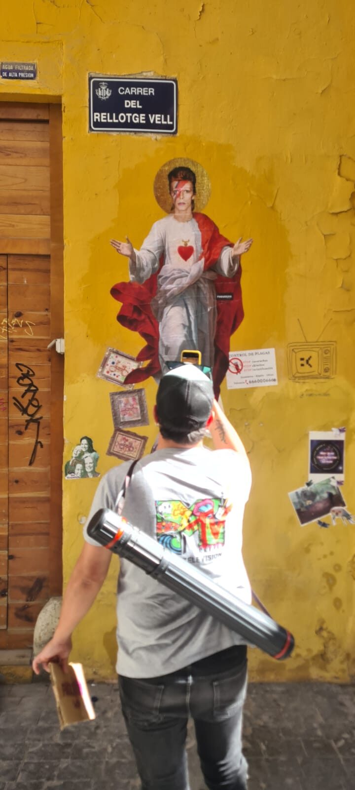 San Bowie en el Barrio del Carmen, Valencia.