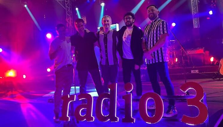 Igloo presentando "Planes para días grises" en Los Conciertos de Radio 3 en 2023.