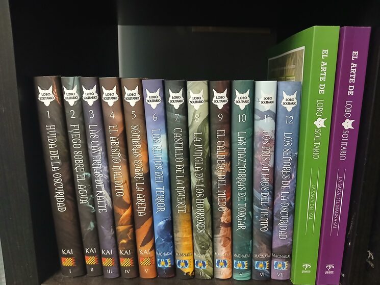 Lobo vendrá con FF. Id haciendo sitio en las estanterías.