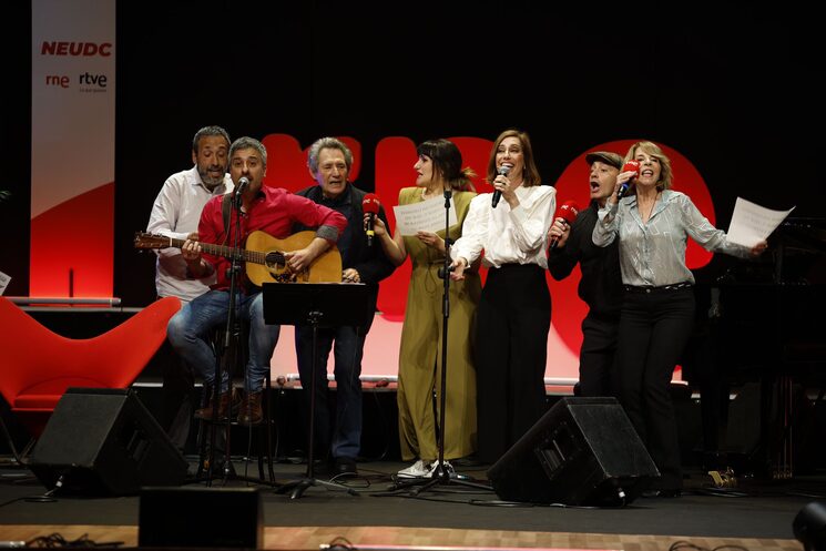 Bien rodeado en el programa nº 2001 de No es un día cualquiera de RNE