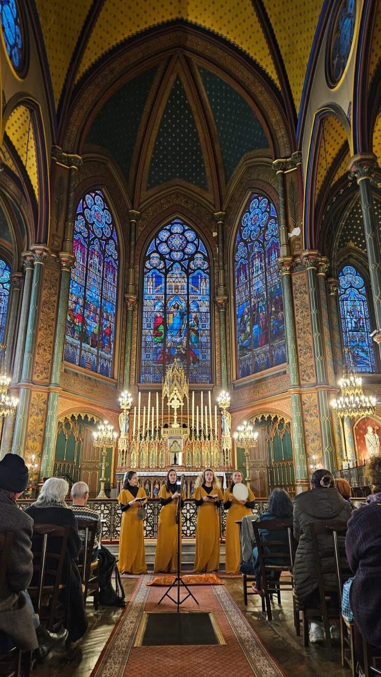 Último Viaje al Mundo de las Maravillas en Paris 