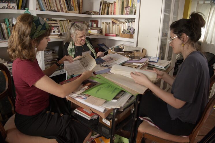 Rebuscando en el desván de Mireya