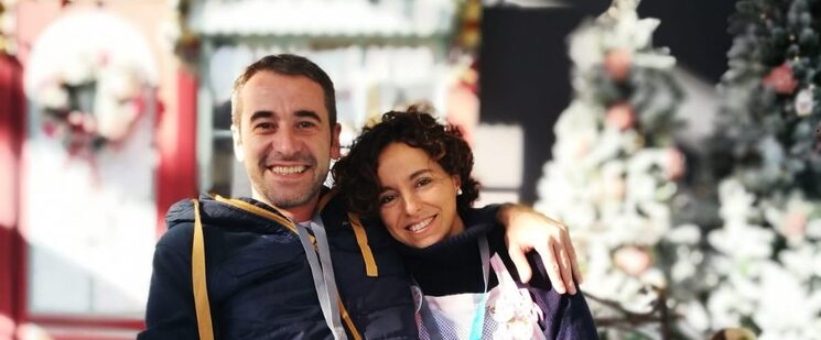 Mónica y Pedro, autores del libro