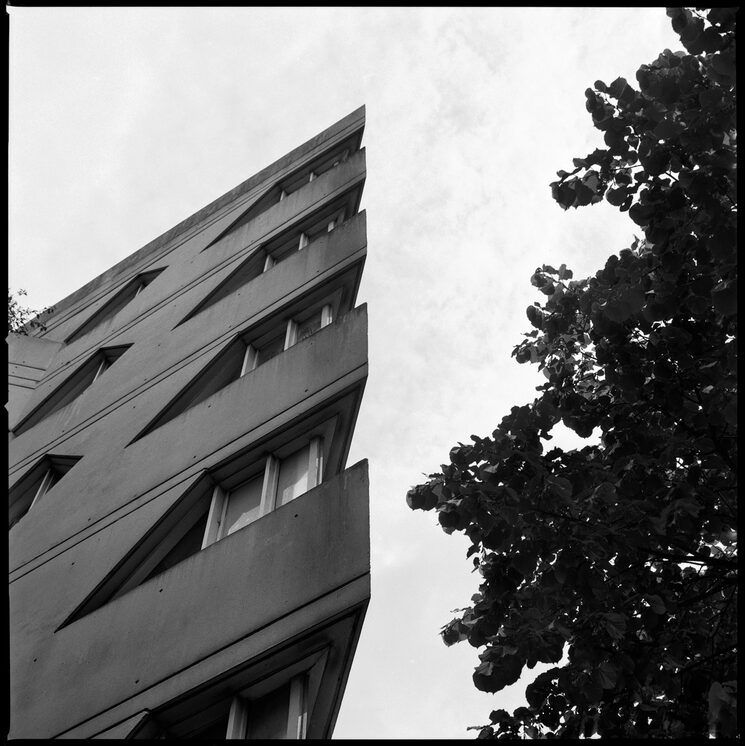 Logements Danielle Casanova, Ivry-sur-Seine, París, Francia. (Arq. Jean Renaudie y Renée Gailhoustet, 1970-1972)