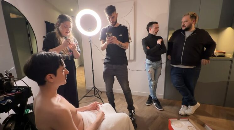 Con el equipo de maquillaje. Vital para el proyecto.