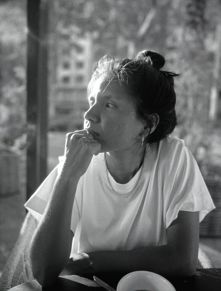 Shamp Kamp, directora