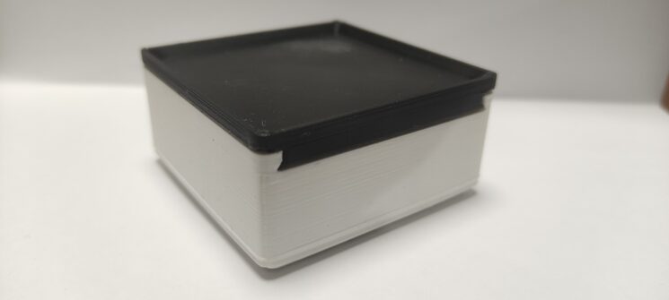 Una nueva e importante mejora para la línea de juegos Si-Lo: cajas resistentes y a medida