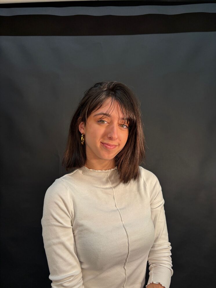 Luna Zubeldia "Productora"