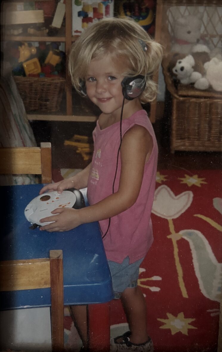 little Mia, 2004