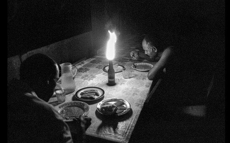 Cena de sopa de berros en el bohío de unos cubanos muy hospitalarios en el Toa, una región muy aislada y apartada de Cuba, donde probé el mejor café del  mundo. 1991
