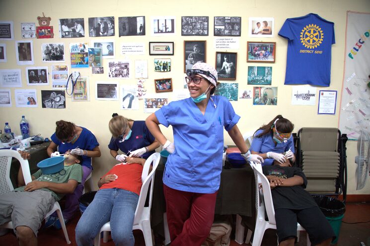 Intervención de Dentistas Sin Fronteras en el Café de las Sonrisas. Granada. Nicaragua. 2016.