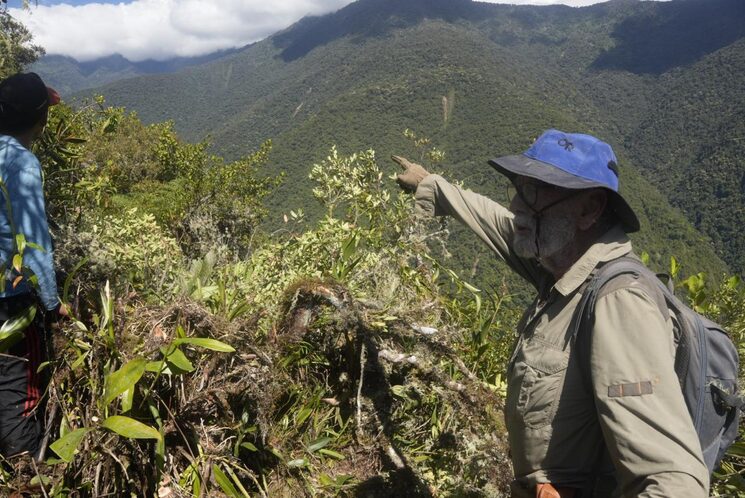 Santiago del Valle señala Hatun Vilcabamba