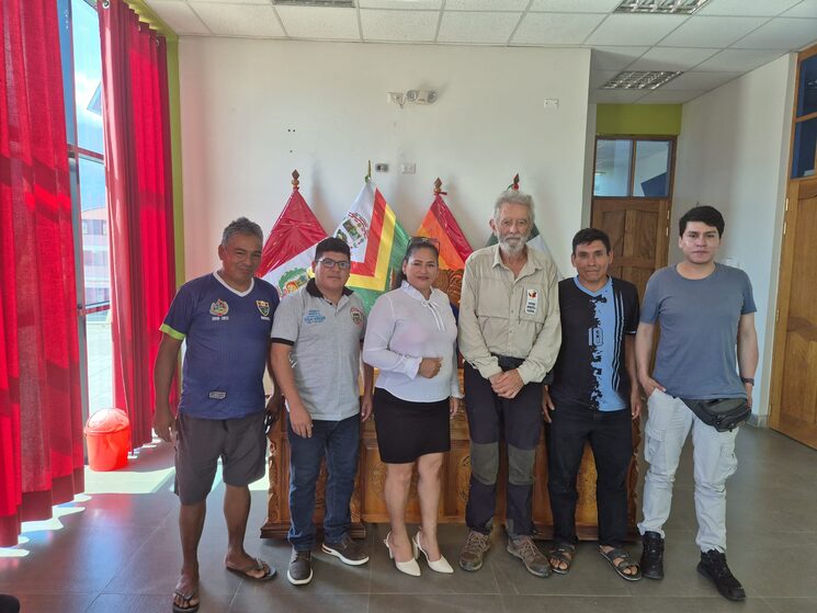 Con la alcadesa de Villa Virgen y sus técnicos